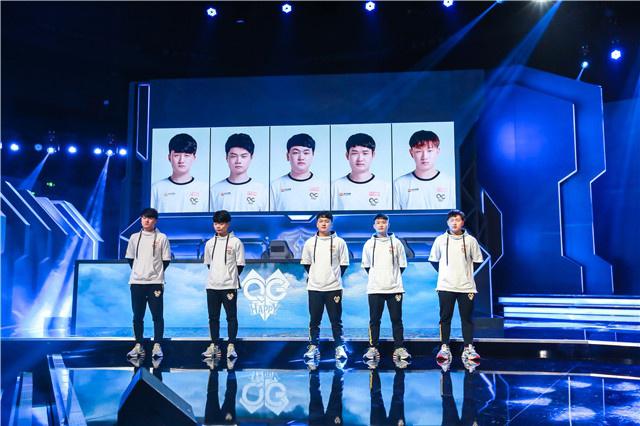 凸顯了現代 凸顯了現代